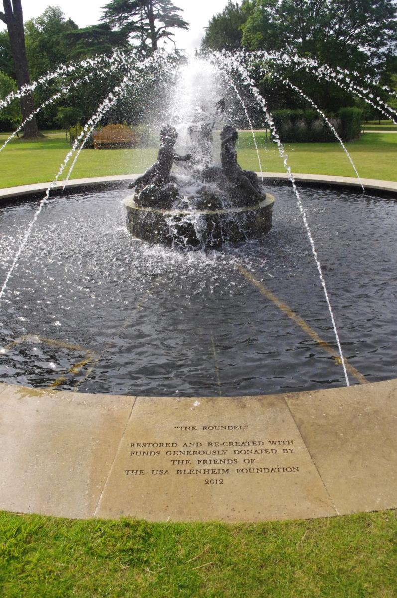 Commemorative fountain