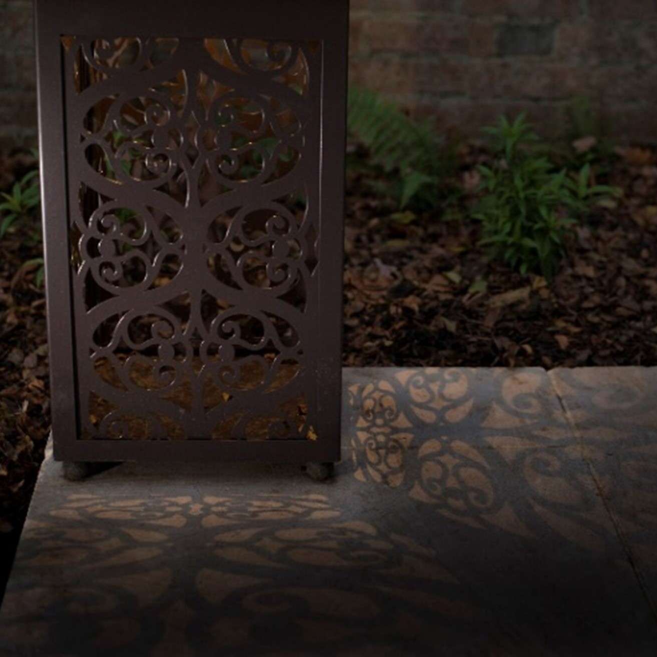 Nicholsons Garden Lighting