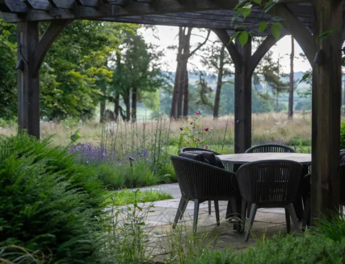 Cotswolds Country Garden